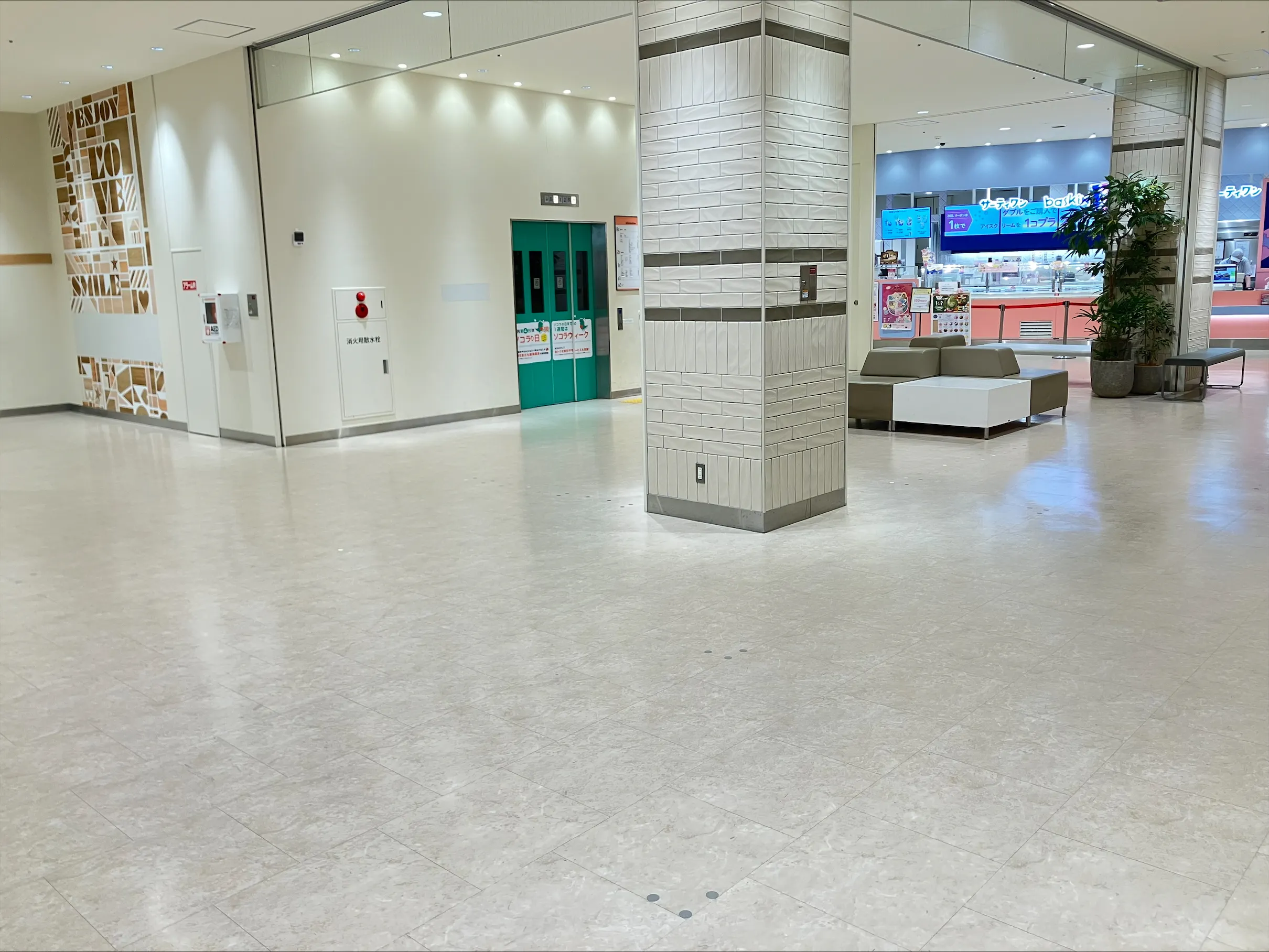 【SOCOLA南行徳】2階エレベーター前　物販、食物販のポップアップストアや販促プロモーションに最適なファミリー向け催事イベントスペース