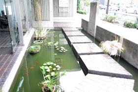 【浜町駅4分/1F】個展・グループ展等のアート展やアパレル展示会、ポップアップストアに最適なアクセス環境の良いギャラリースペース