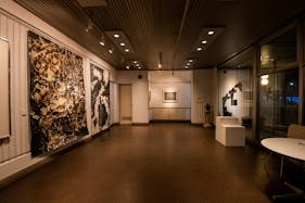 【浜町駅4分/1F】個展・グループ展等のアート展やアパレル展示会、ポップアップストアに最適なアクセス環境の良いギャラリースペース