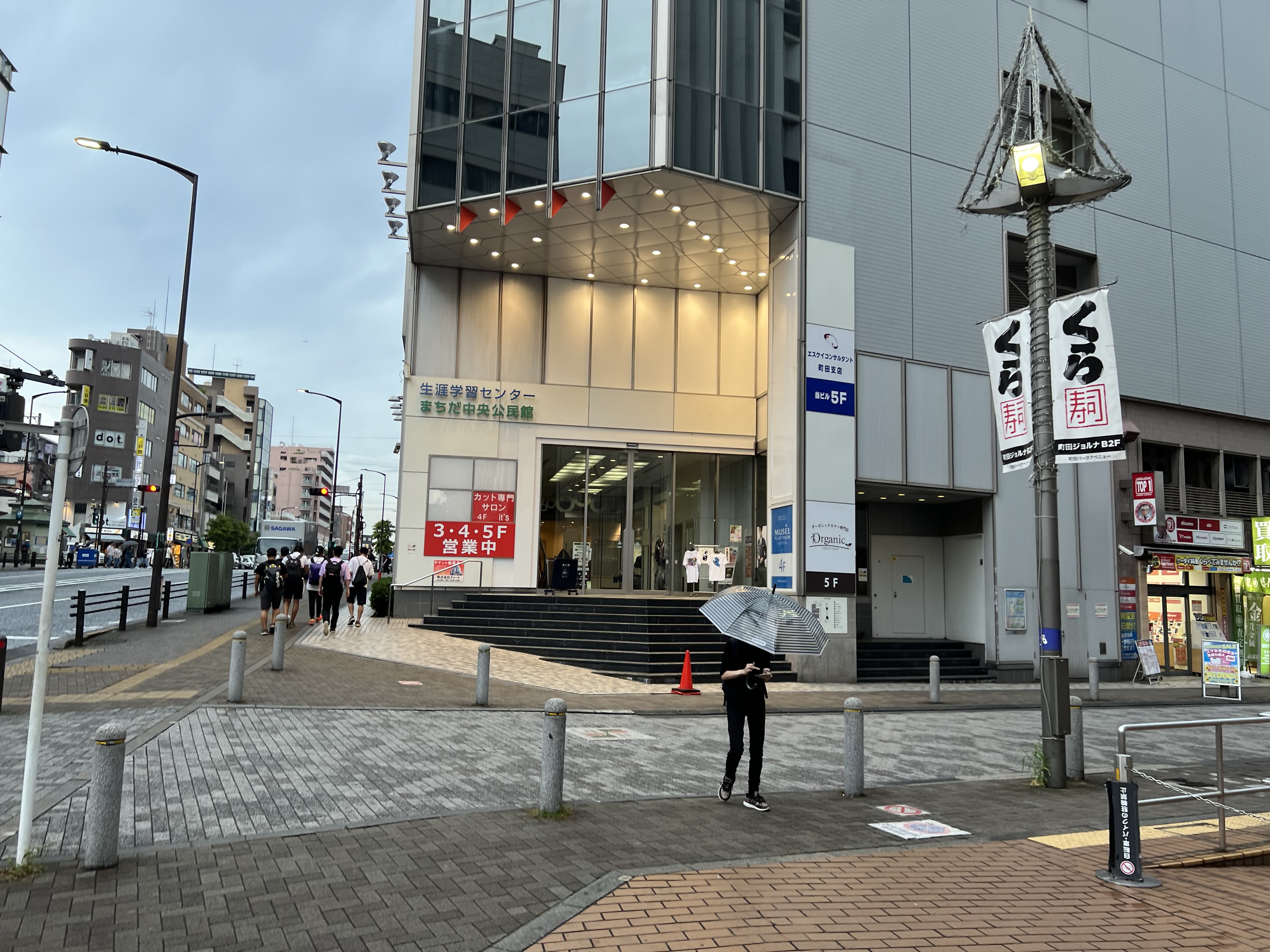 【町田センタービル／町田駅1分】サンプリングやプロモーション等に最適な通行量の非常に多い屋外イベントスペースの画像6