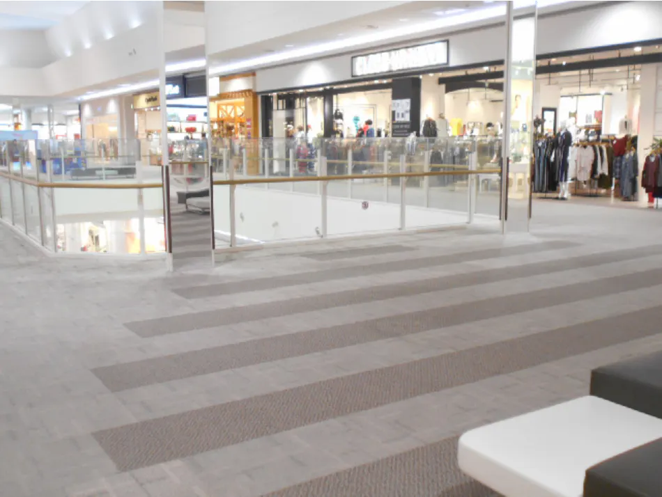 【イオンモール都城駅前】【都城駅前】中央(アイクロック前)ブリッジ