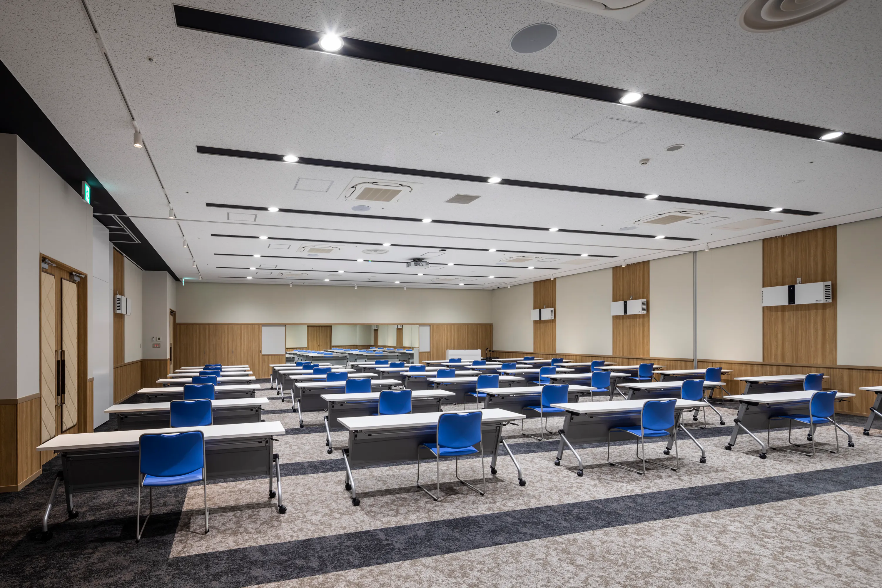 【イオンモール Nagoya Noritake Garden】イオンホールA