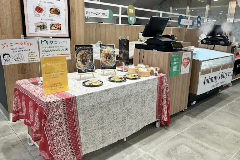 【中野マルイ】B1階 カレンダリウムF06【食物販・調理行為可能】下りエスカレーター横の好立地。什器完備。共同厨房で調理可能なので、揚げ物やお惣菜、お弁当などのポップアップに最適なスペースです。の画像4