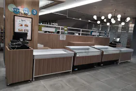 【中野マルイ】B1階 カレンダリウムF06【食物販・調理行為可能】下りエスカレーター横の好立地。什器完備。共同厨房で調理可能なので、揚げ物やお惣菜、お弁当などのポップアップに最適なスペースです。