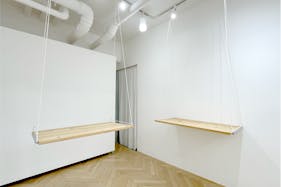 【原宿6分・ハラカド2分】小規模なアパレルやジュエリーのPopUpに適したシンプル・コンパクトな路面スペース