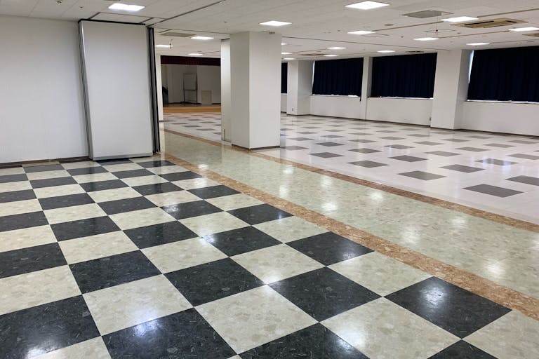 【八戸ラピア】PRイベントやキャラクターグッズの販売会場に最適な250㎡超のショッピングセンター内2Fイベントスペース(ラピアホール全体)の画像2