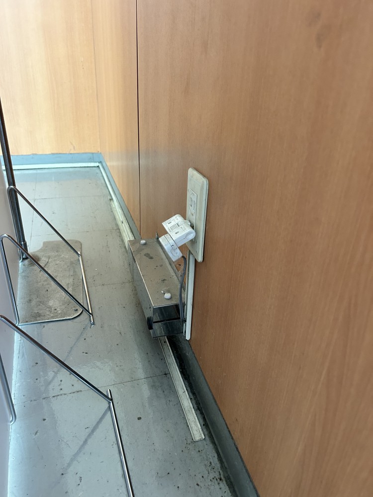 【スーパーセンターオークワ御所】プロモーションに利用可能なエレベーター横のスペースの画像6