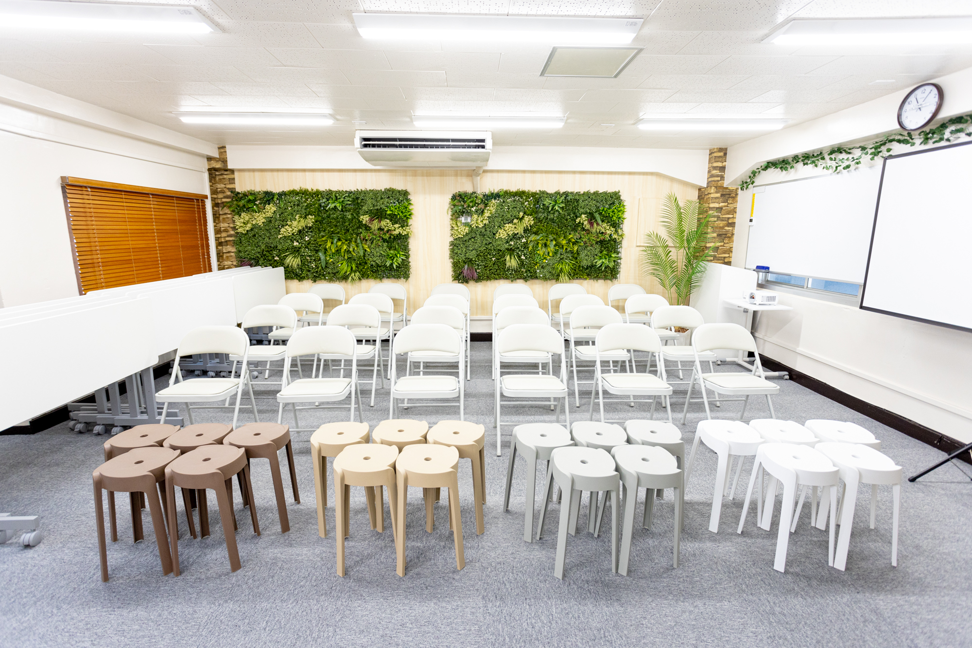 【新宿駅5分】最大44名収容ワンフロア貸切可能、セミナー・交流会に最適なレンタルスペースの画像7