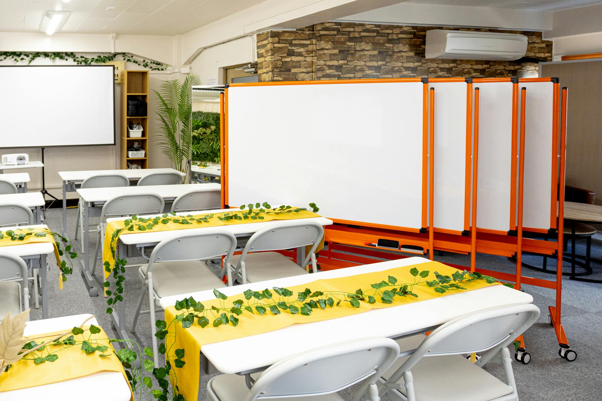 【新宿駅5分】最大44名収容ワンフロア貸切可能、セミナー・交流会に最適なレンタルスペース