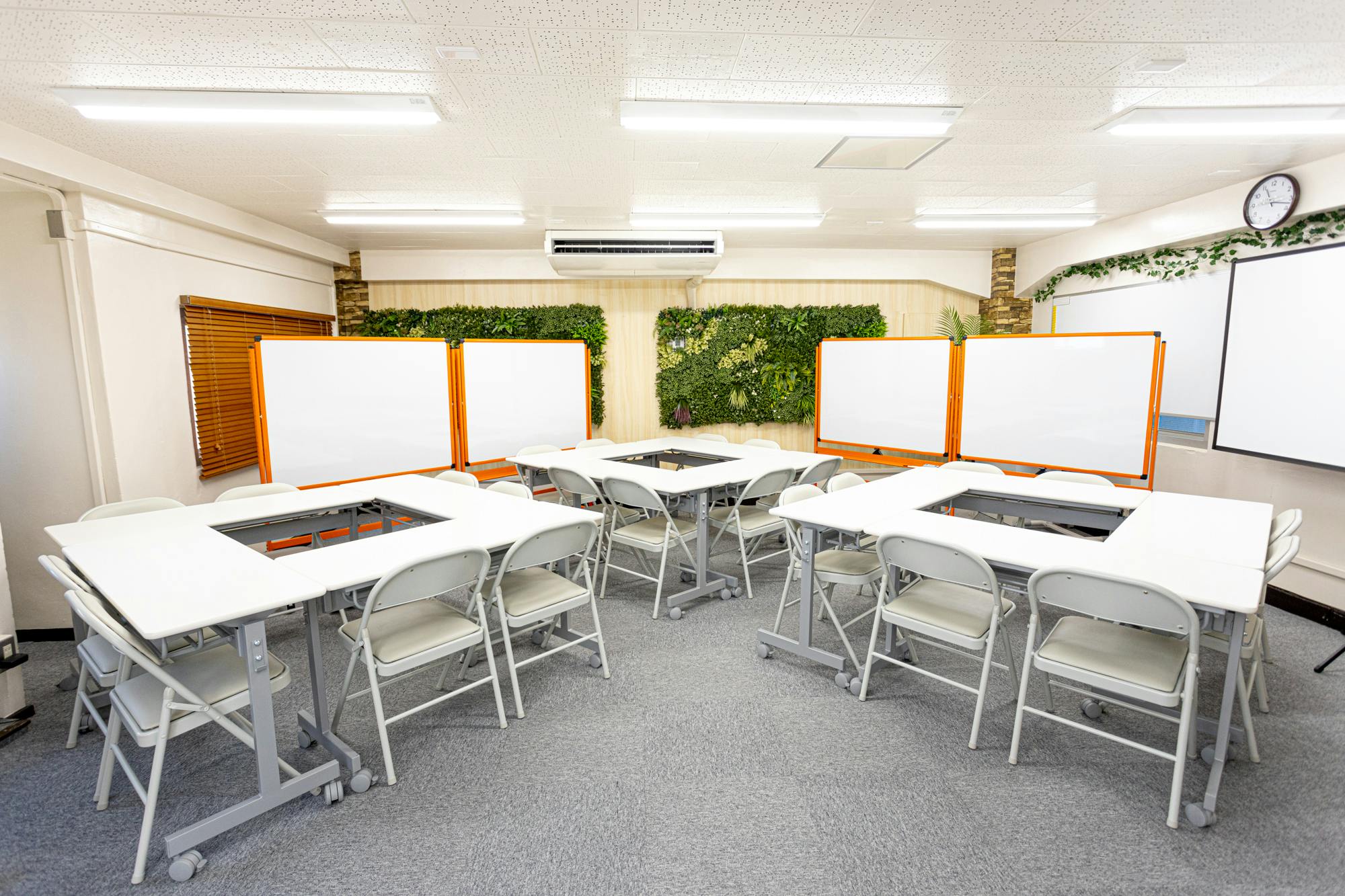 【新宿駅5分】最大44名収容ワンフロア貸切可能、セミナー・交流会に最適なレンタルスペース