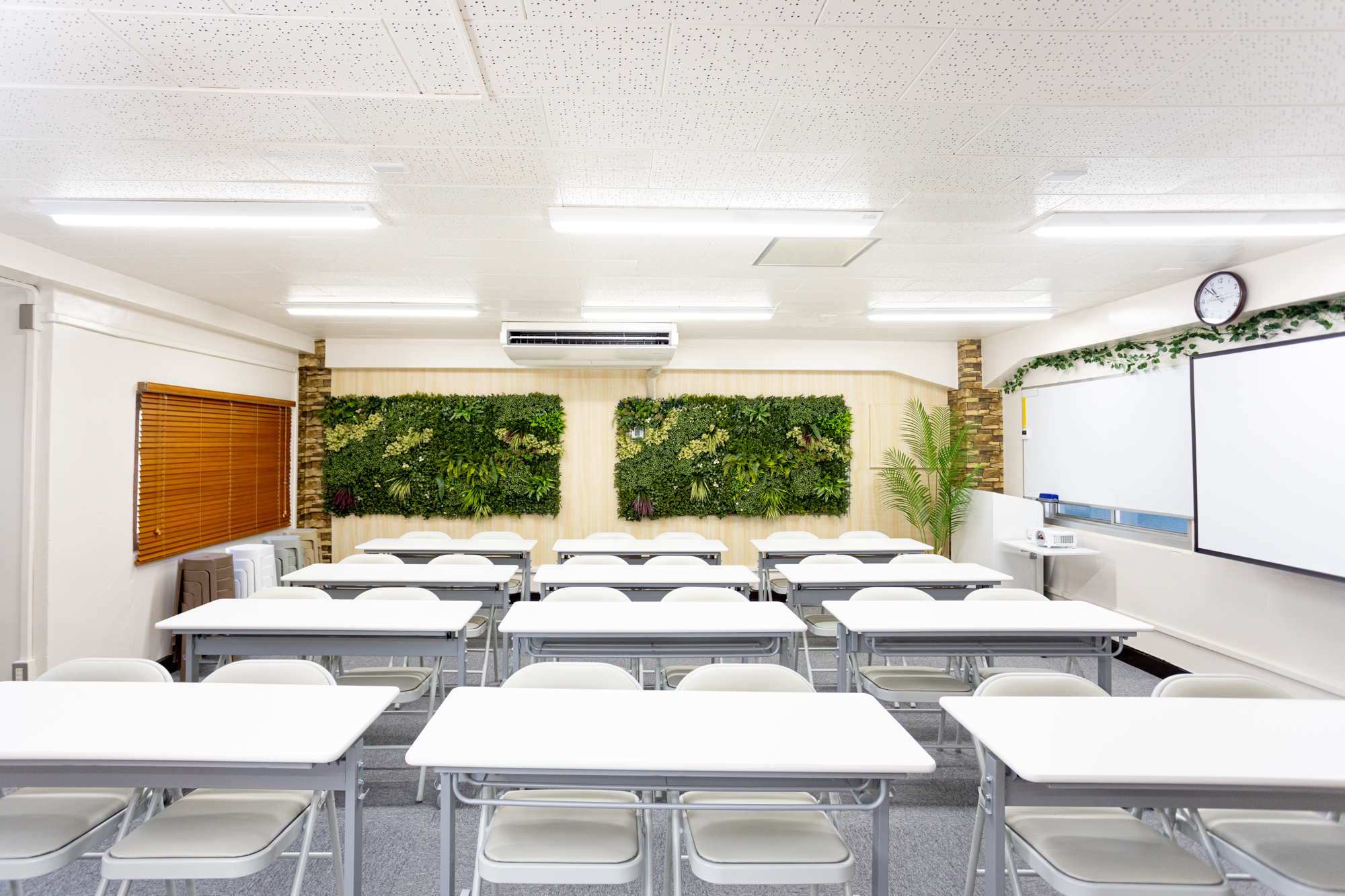 【新宿駅5分】最大44名収容ワンフロア貸切可能、セミナー・交流会に最適なレンタルスペースの画像6