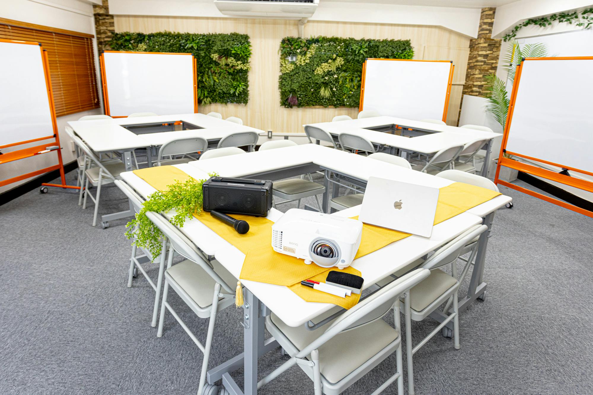 【新宿駅5分】最大44名収容ワンフロア貸切可能、セミナー・交流会に最適なレンタルスペース