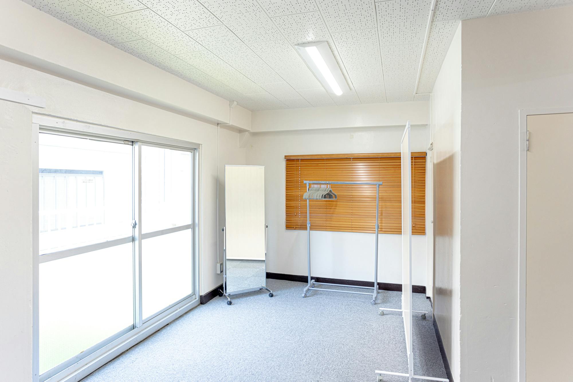 【新宿駅5分】最大44名収容ワンフロア貸切可能、セミナー・交流会に最適なレンタルスペース