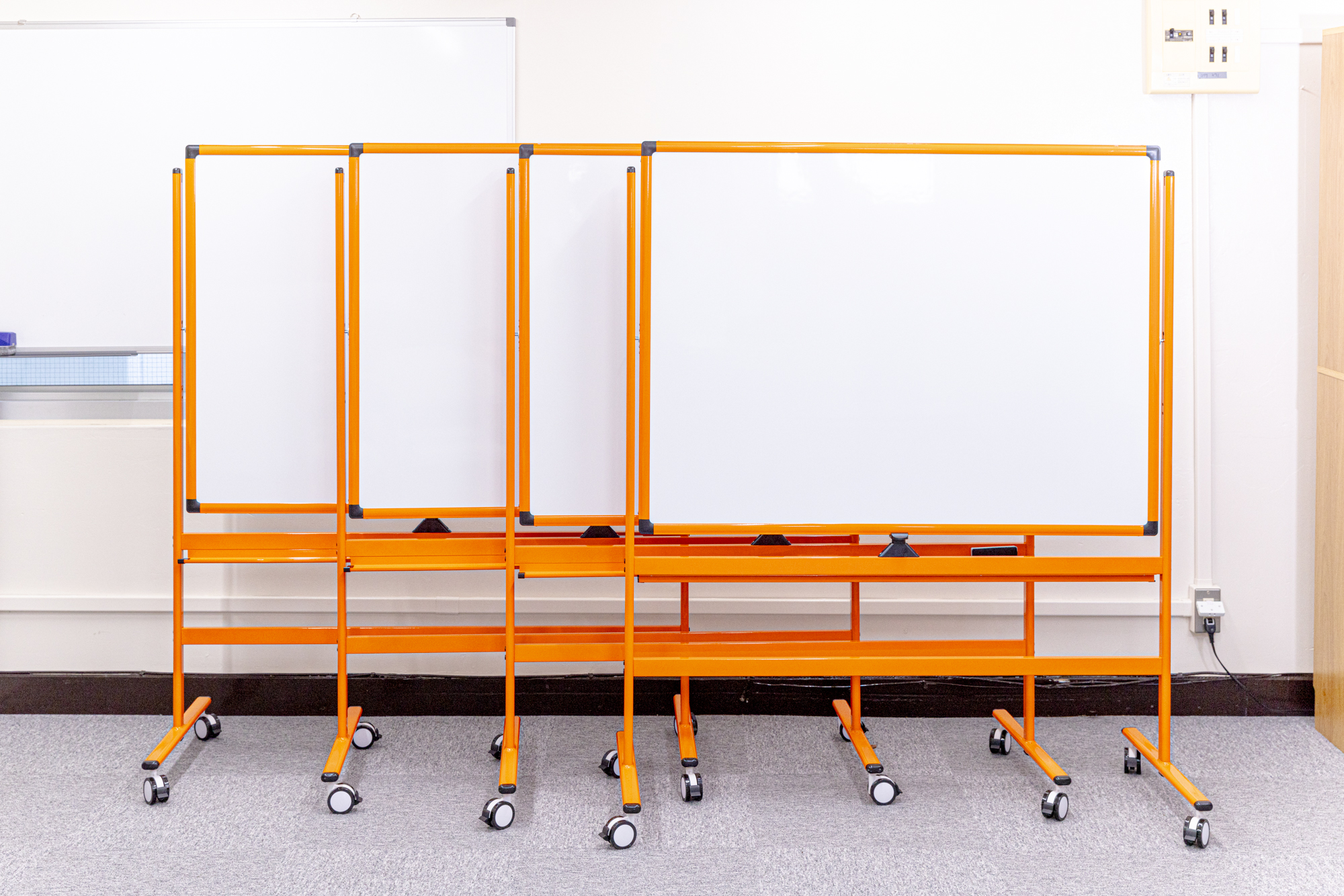 【新宿駅5分】最大44名収容ワンフロア貸切可能、セミナー・交流会に最適なレンタルスペースの画像21