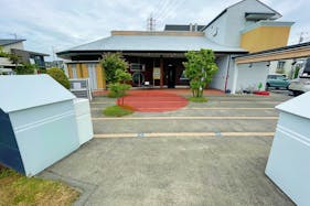 【新座・朝霞ハウジングステージ】各種ポップアップストアやプロモーションイベントに最適な会場中央に位置した住宅展示場内インフォメーション前にあるイベントスペース