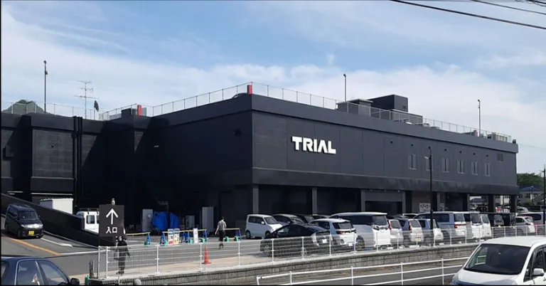 【メガセンタートライアル新宮店】【トライアル★キャンペーン実施中!】キッチンカーの出店が可能な「①キッチンカースペース」※道路側、電源なし