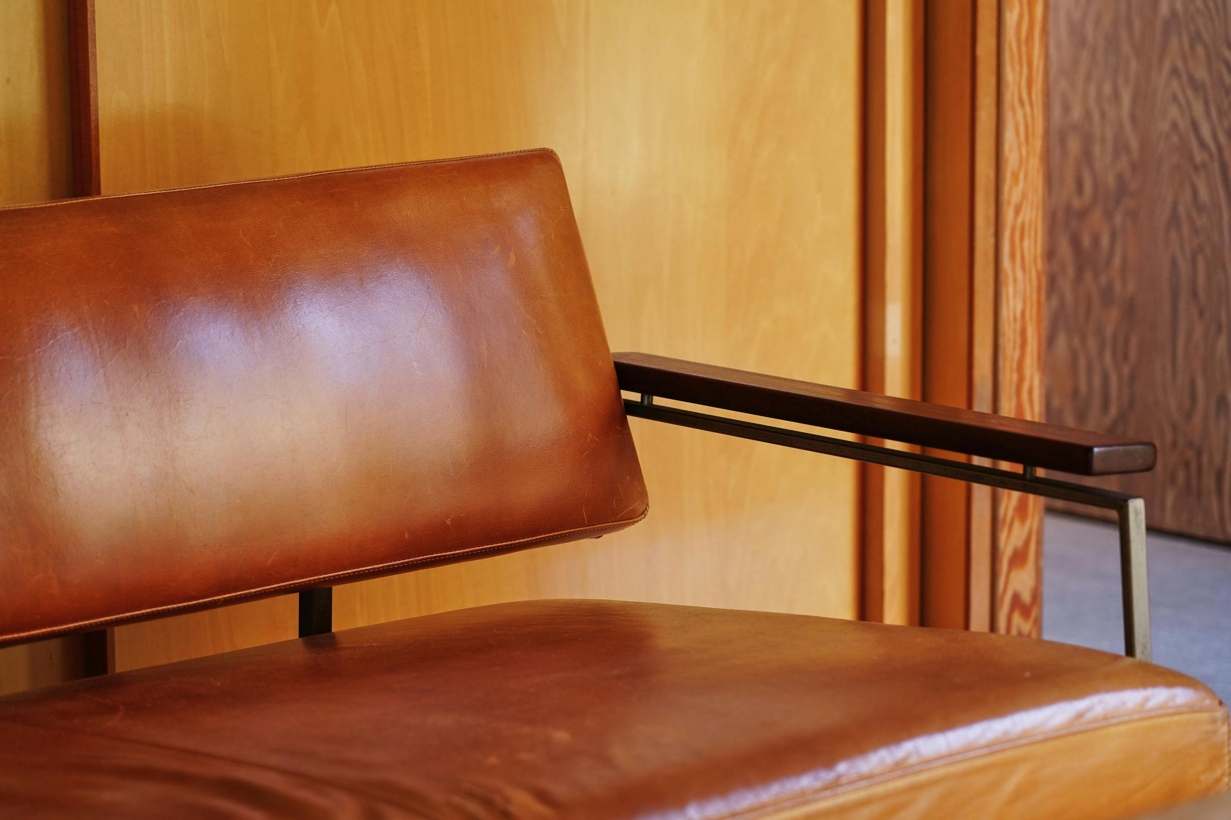 【池ノ上駅6分】撮影に適した光と影・素材が特徴的な自宅兼スタジオ