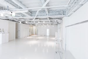 【北参道駅徒歩3分】展示会・ポップアップイベントに最適なギャラリースペース/バックヤード・フィッティングスペースも完備