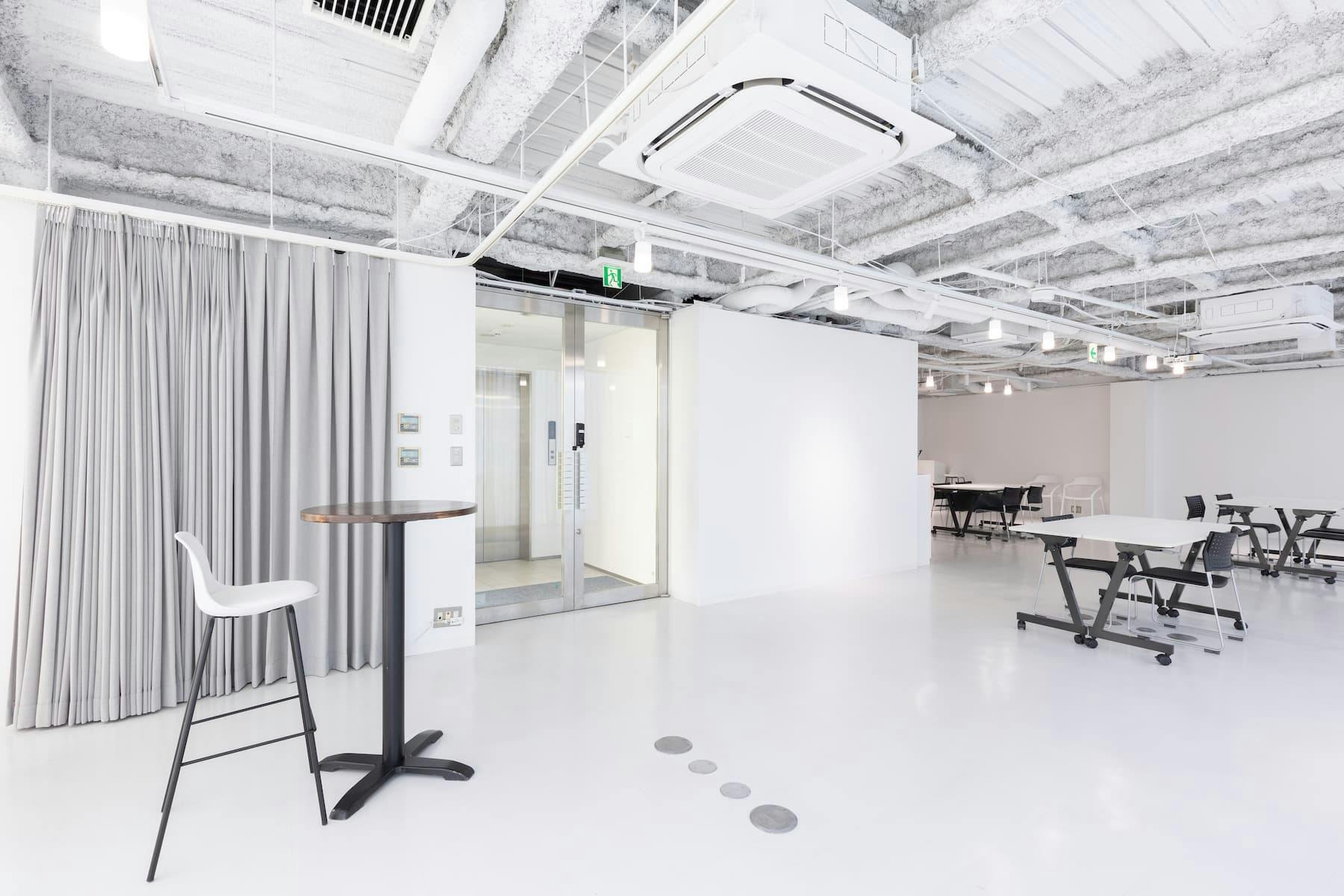 【北参道駅3分】展示会・ポップアップイベントに最適なギャラリースペース/バックヤード・フィッティングスペースも完備