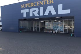 【スーパーセンタートライアル下松店】食物販やPR活動に最適な店内「風除室 スペース」