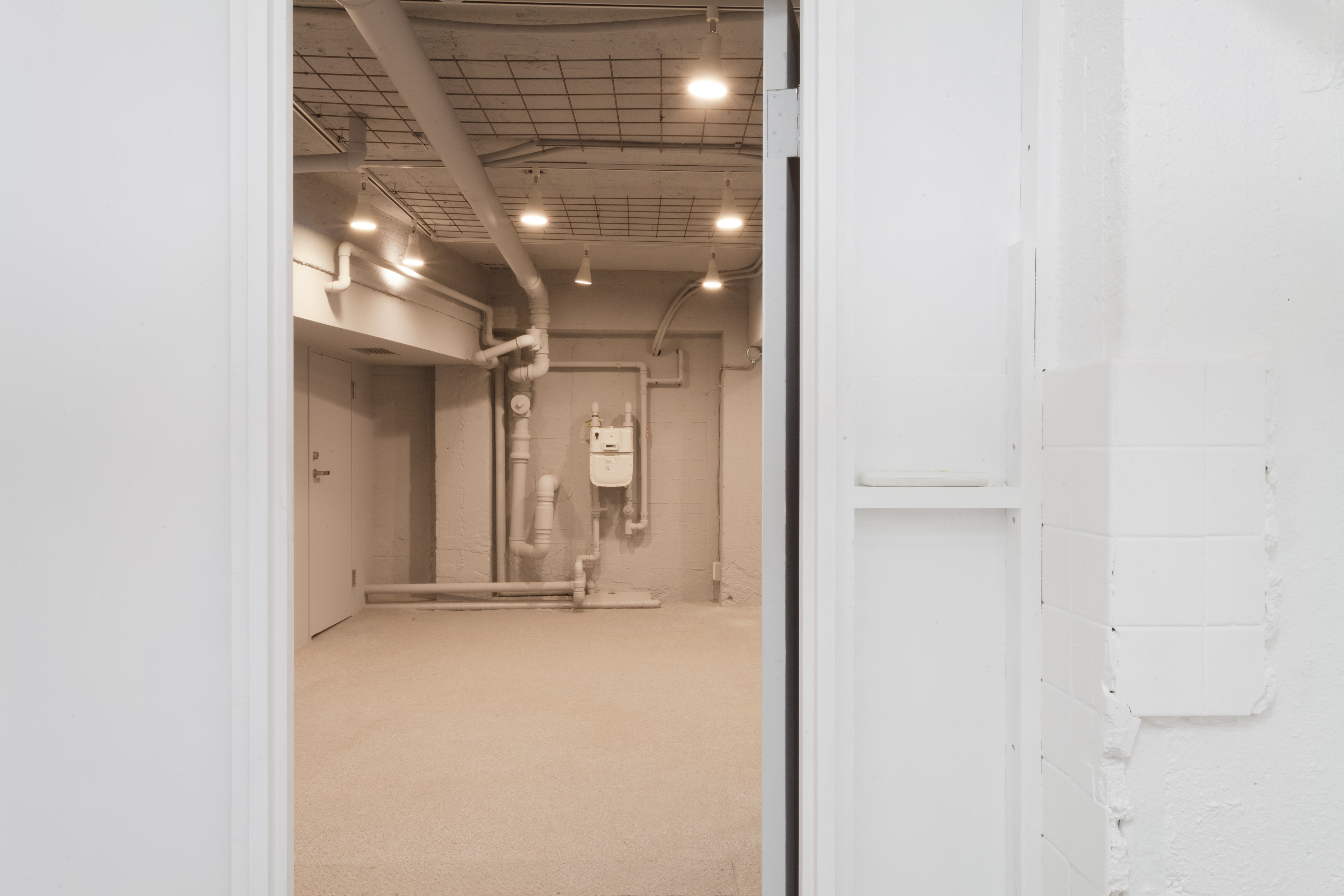 試着室の中から