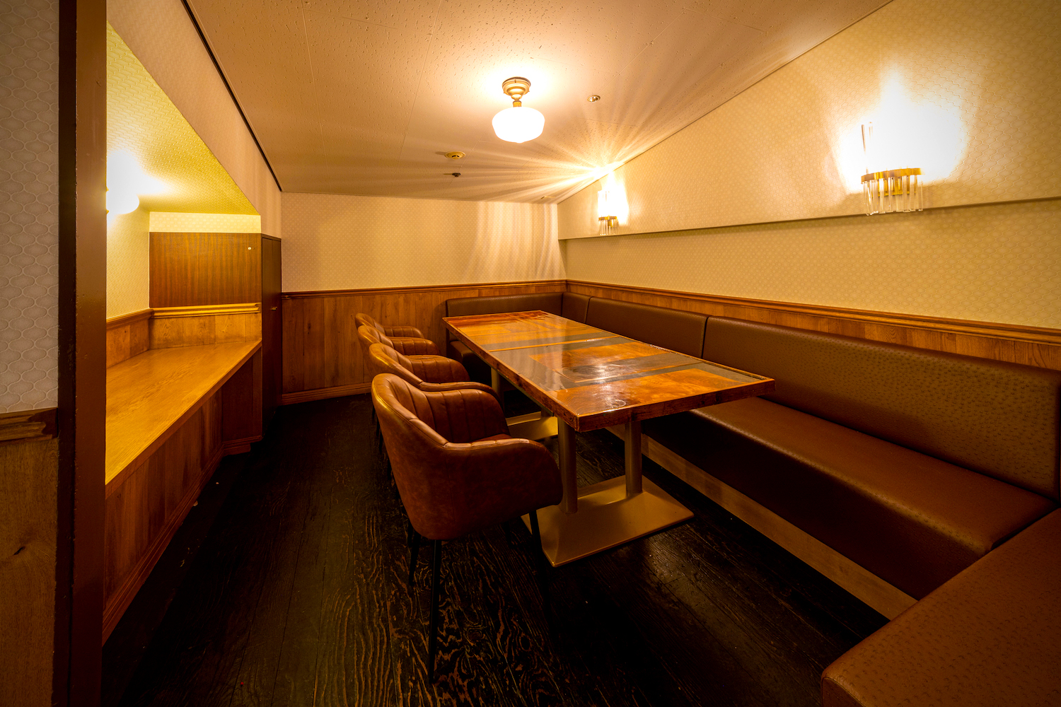 【表参道駅1分】展示会や撮影に適した最大300名収容可能・300インチの巨大スクリーンを保有したイベントスペースの画像10