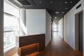 【渋谷駅7分】全面ガラス張り、自然光豊かな10-12Fのイベントスペース