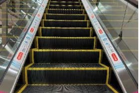 【イオンモール川口】モール内広告 エスカレーターインナーデッキ