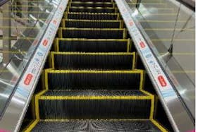 【イオンモール川口】モール内広告 エスカレーターインナーデッキ