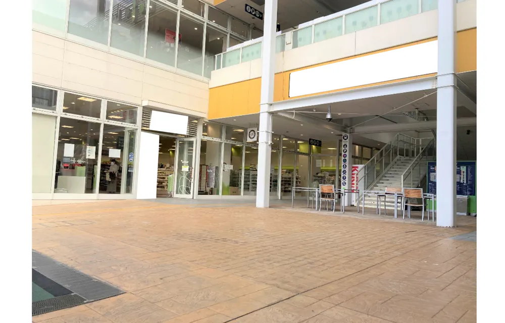 【ララガーデン春日部】1階噴水広場前