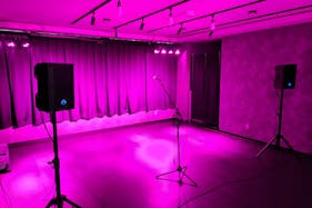 【なんば駅4分】クローズドイベントに最適な楽器の演奏ができる音響照明ありイベントスペース