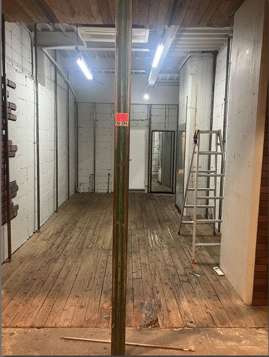 【三宮高架商店街　ピアザkobe　山側NO.62】ポップアップストアや販売促進イベントに最適な高架下商店街内のイベントスペース