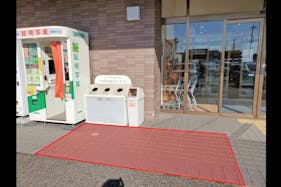 【カルコス各務原店】物販・キッチンカー・プロモーションに最適!岐阜県内最大級規模書店の軒下催事スぺース