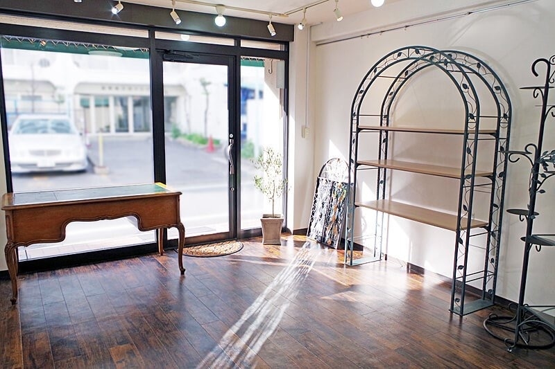 【西荻窪駅４分】ポップアップストアや展示会に最適　ナチュラルアンティーク調ギャラリー