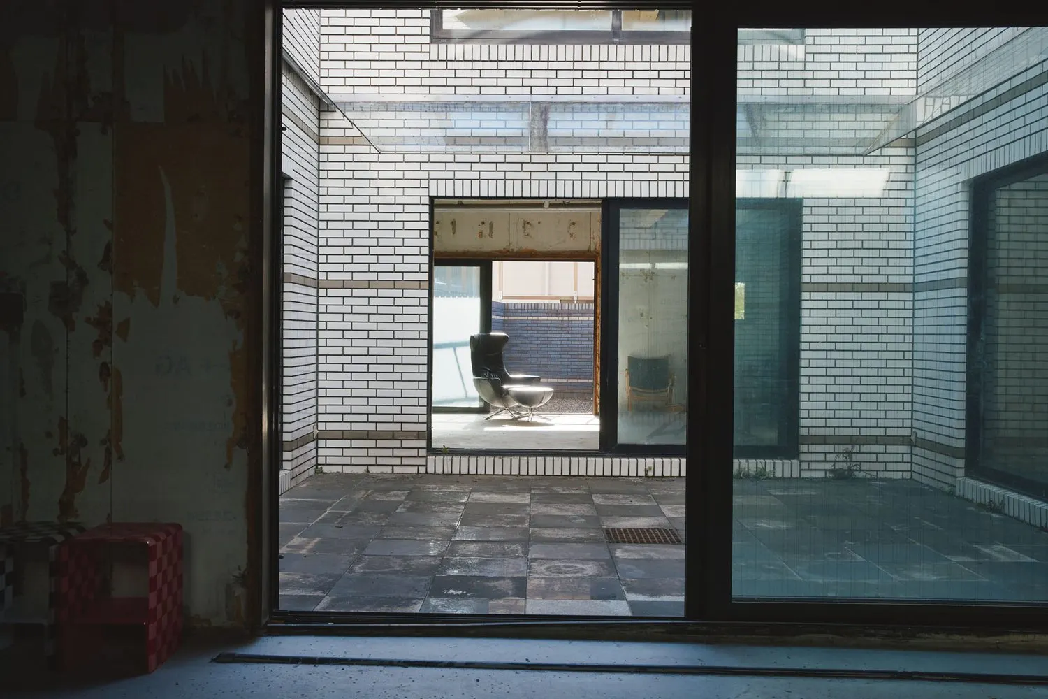 【金町駅4分】中庭がある延床300㎡のヴィンテージマンションのギャラリー＆スタジオ｜展示会やギャラリーに最適