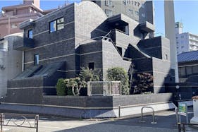 【金町駅4分】中庭がある延床300㎡のヴィンテージマンションのギャラリー&スタジオ|展示会やギャラリーに最適