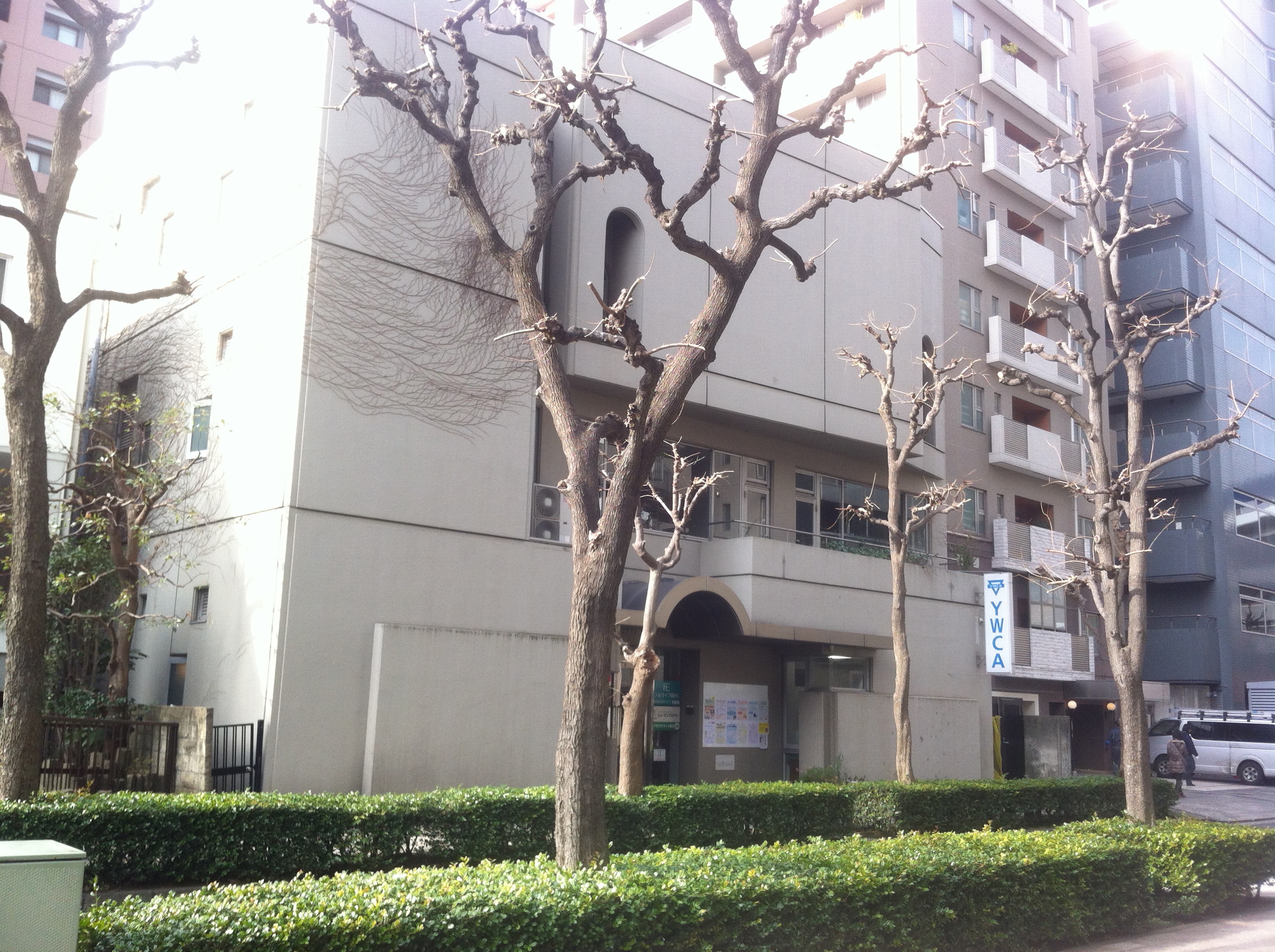 スペースの入っている建物のお写真です