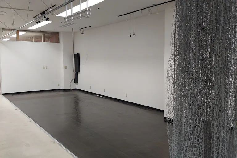 【メガセンタートライアル宇都宮店】販促プロモーションやポップアップストアに適した視認性の高い1階レジアウト付近のイベントスペース(半面貸しB:左側)【買取催事不可】の画像3