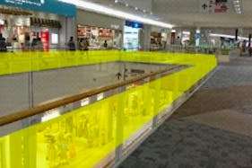 【イオンモール神戸北】モール内広告 吹き抜けガラス