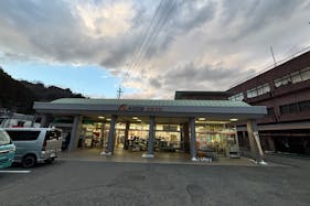 【Aコープなかやま店】食物販や販促イベントに最適な入口付近の屋外スペース