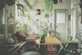 【三軒茶屋駅5分】撮影に最適な生活感を活かした人の気配とフォトジェニックを兼ね備えたレンタルスタジオ