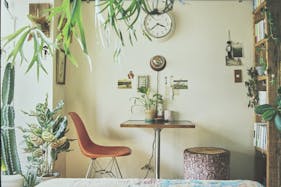 【三軒茶屋駅5分】撮影に最適な生活感を活かした人の気配とフォトジェニックを兼ね備えたレンタルスタジオ