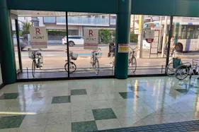 【レガネット城西】エレベーターの横 販促プロモーションや物販に最適なスーパー店内催事イベントスペース
