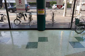 【レガネット城西】エレベーターの横 販促プロモーションや物販に最適なスーパー店内催事イベントスペース