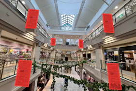 【イオンモール秋田】モール内広告 通路フラッグバナー