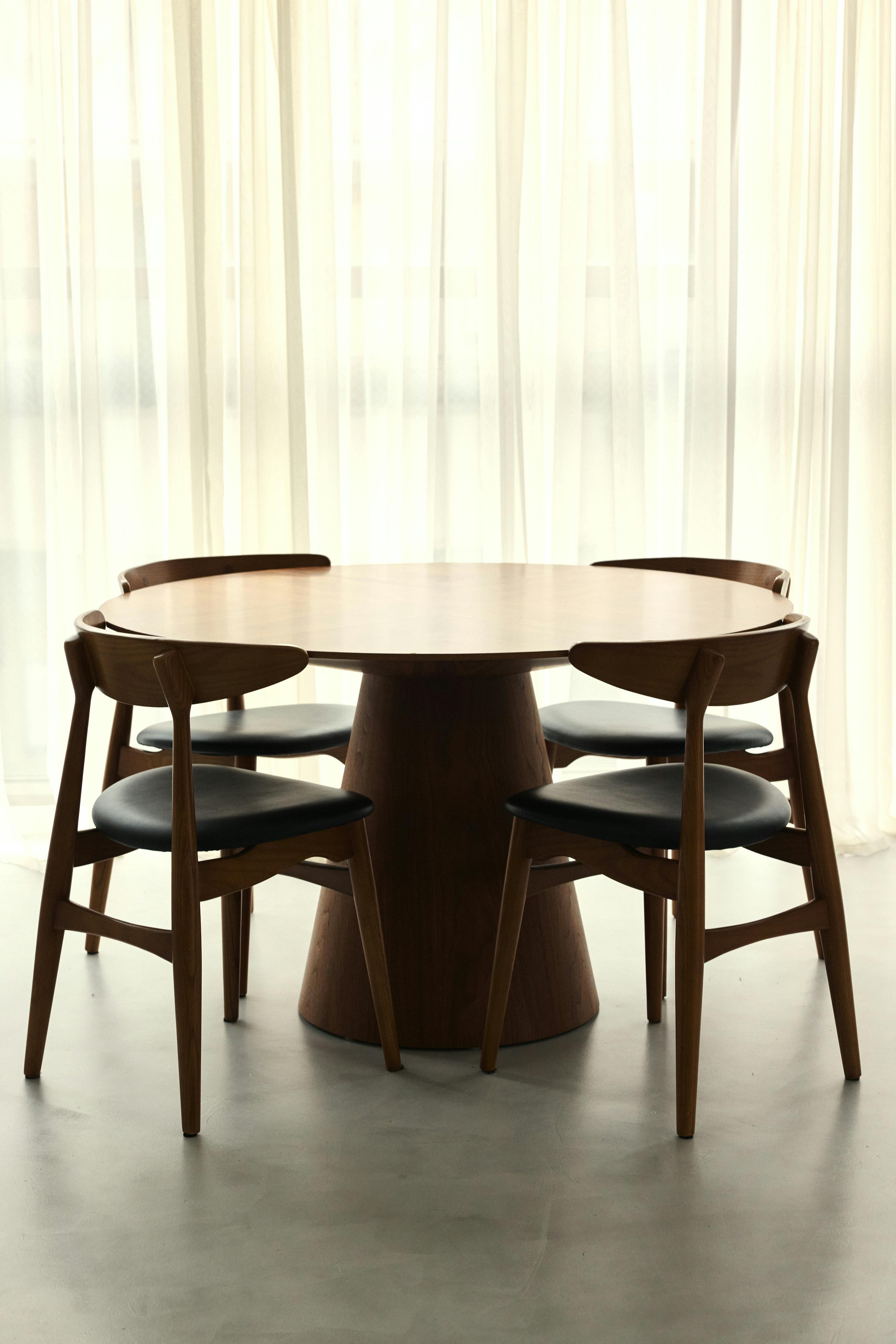 【明治神宮前駅4分／原宿駅4分】自然光あふれる白壁モルタルのミニマルなイベントスペース／展示会・ポップアップ・撮影に最適