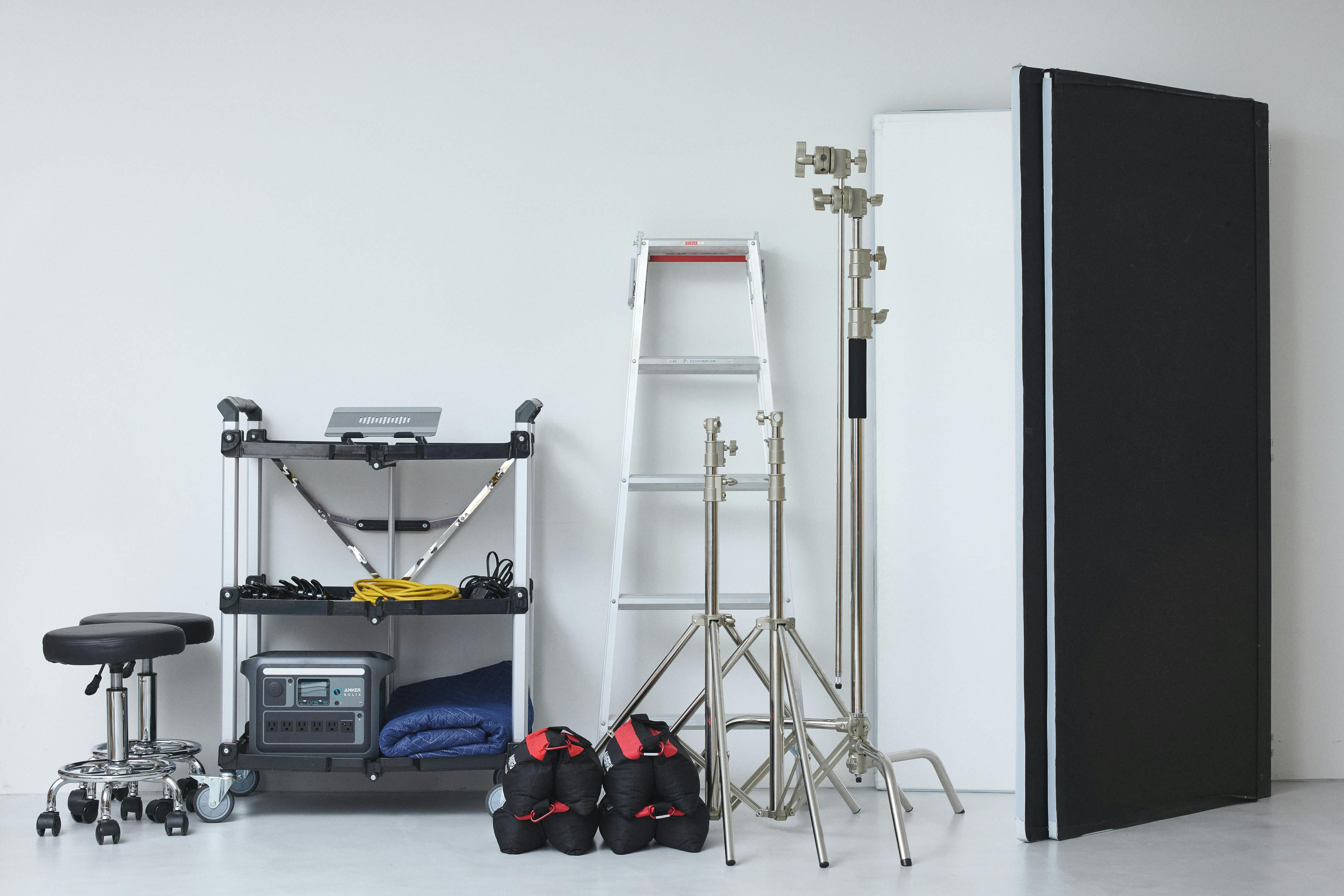 【明治神宮前駅4分/原宿駅4分】自然光あふれる白壁モルタルのミニマルなイベントスペース/展示会・ポップアップ・撮影に最適