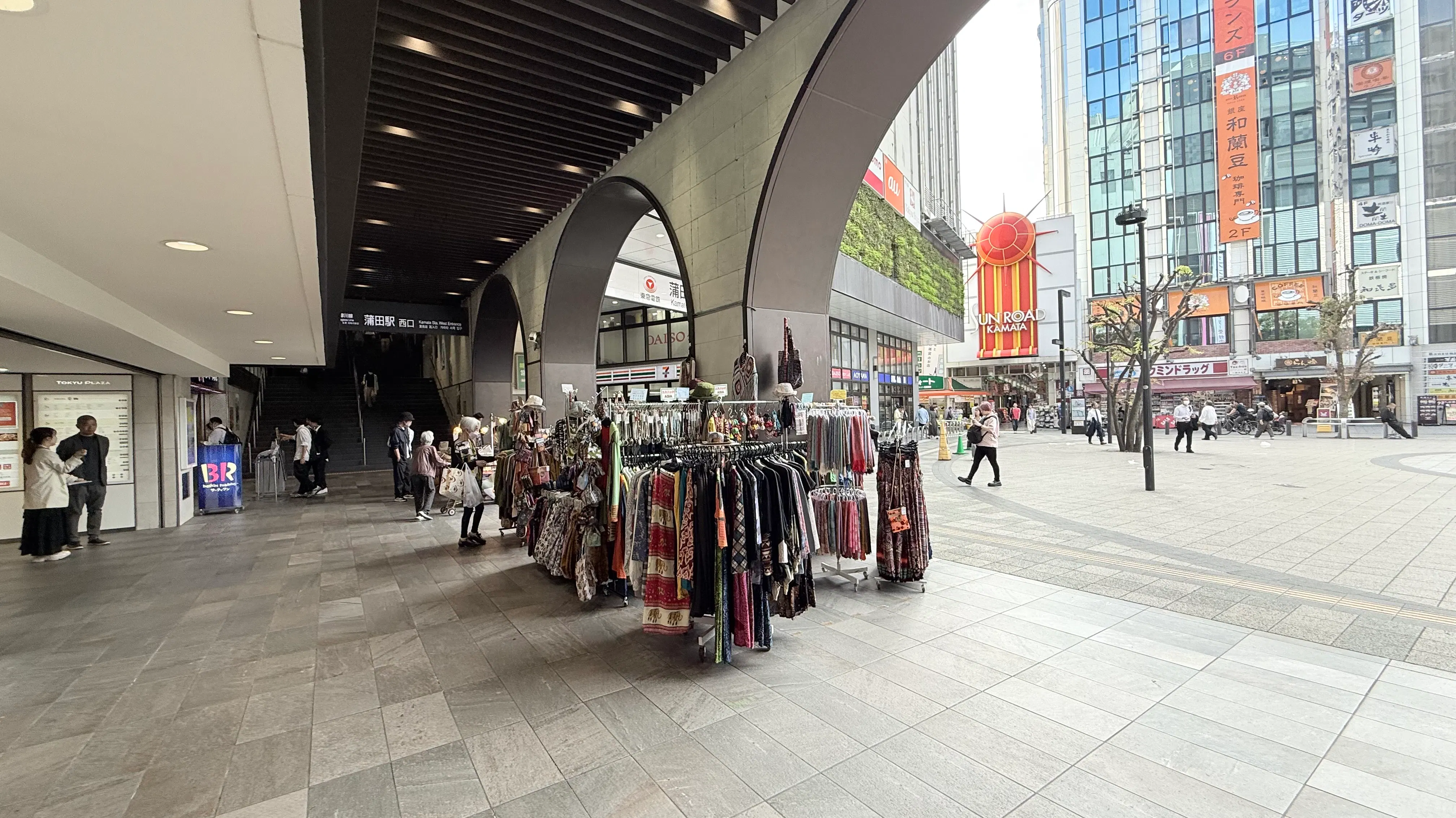 【東急プラザ蒲田】① 『蒲田駅西口駅前広場』前イベントスペース 物販やPRプロモーションに最適な通行量の多いイベントスペース