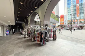 【東急プラザ蒲田】① 『蒲田駅西口駅前広場』前イベントスペース 物販やPRプロモーションに最適な通行量の多いイベントスペース