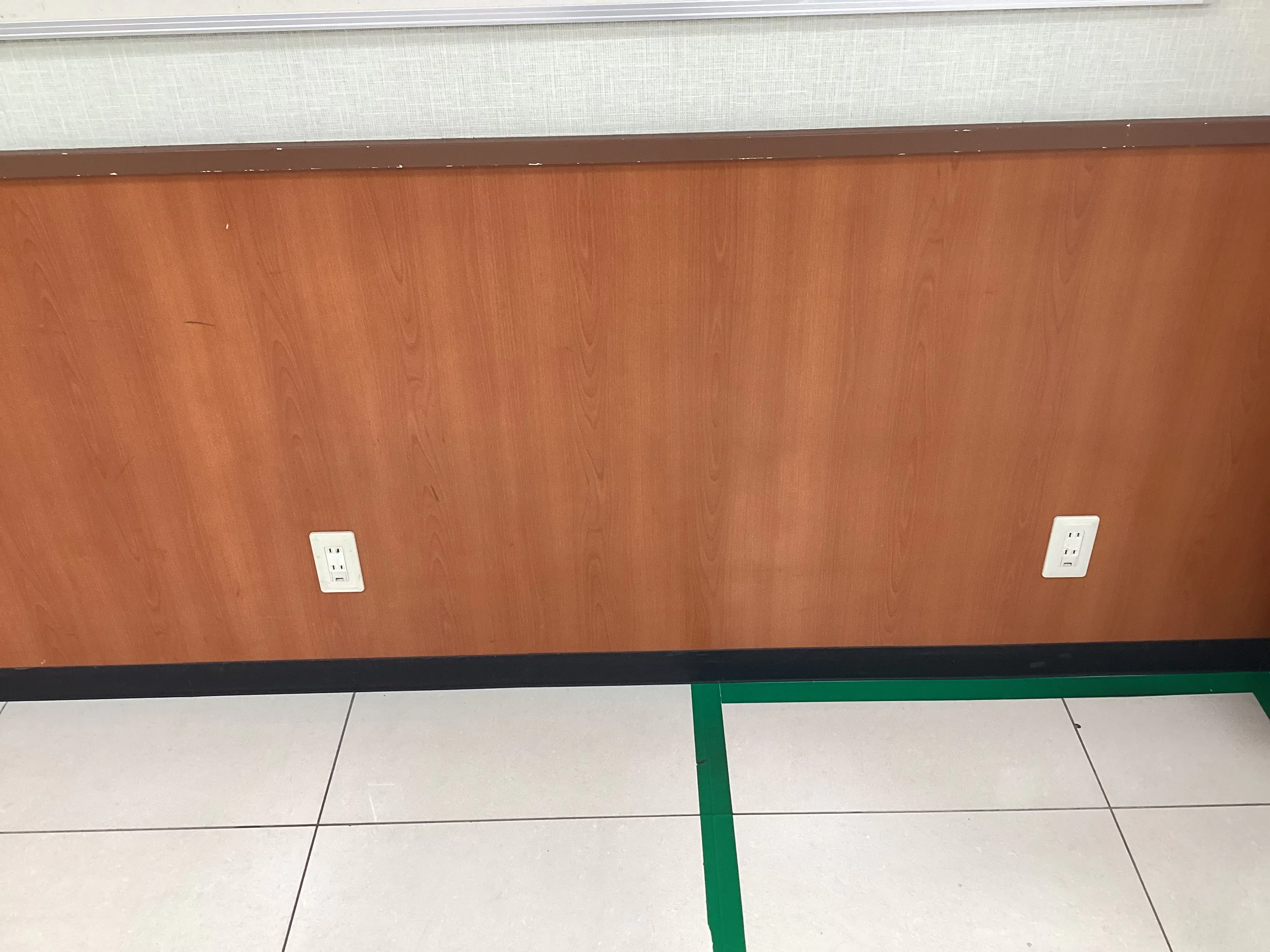 【天満屋ハピーズ玉島店】正面入り口入って左側奥 各種プロモーション、会員獲得イベントに最適な屋内催事イベントスペース